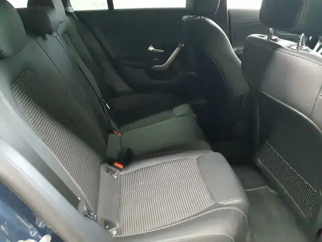 Mercedes-Benz Cla view 14