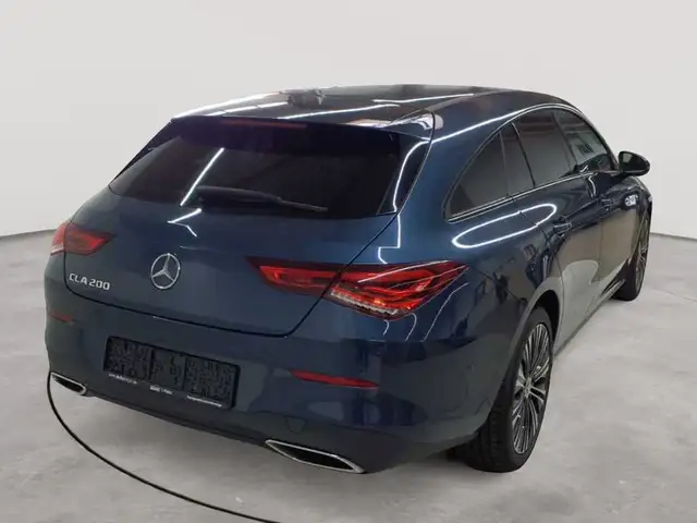 Mercedes-Benz Cla view 4