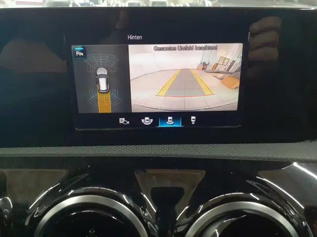 Mercedes-Benz Cla view 16