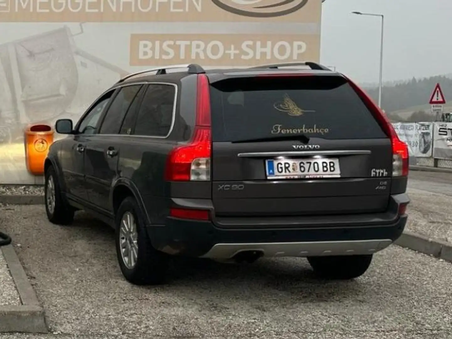 Volvo XC90 XC90 D5 AWD Momentum Momentum Braun - 1