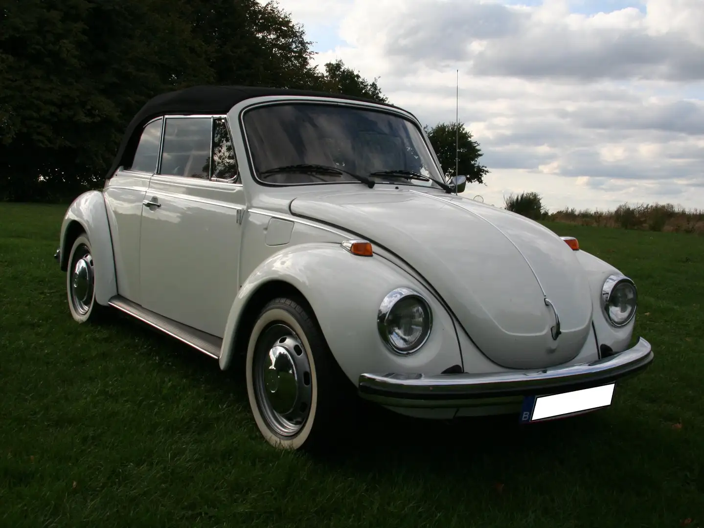 Volkswagen Coccinelle 1303 LS Beyaz - 1