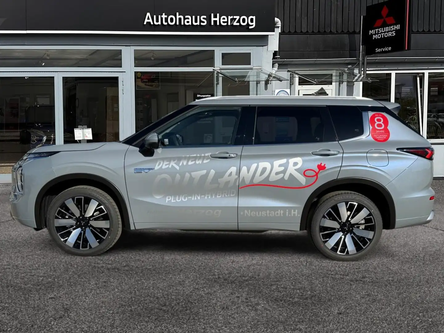 Mitsubishi Outlander 2.4 PHEV TOP ⚡ 8 Jahre Garantie ⚡ Grau - 2