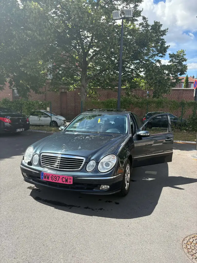Mercedes-Benz CE 220 - 2