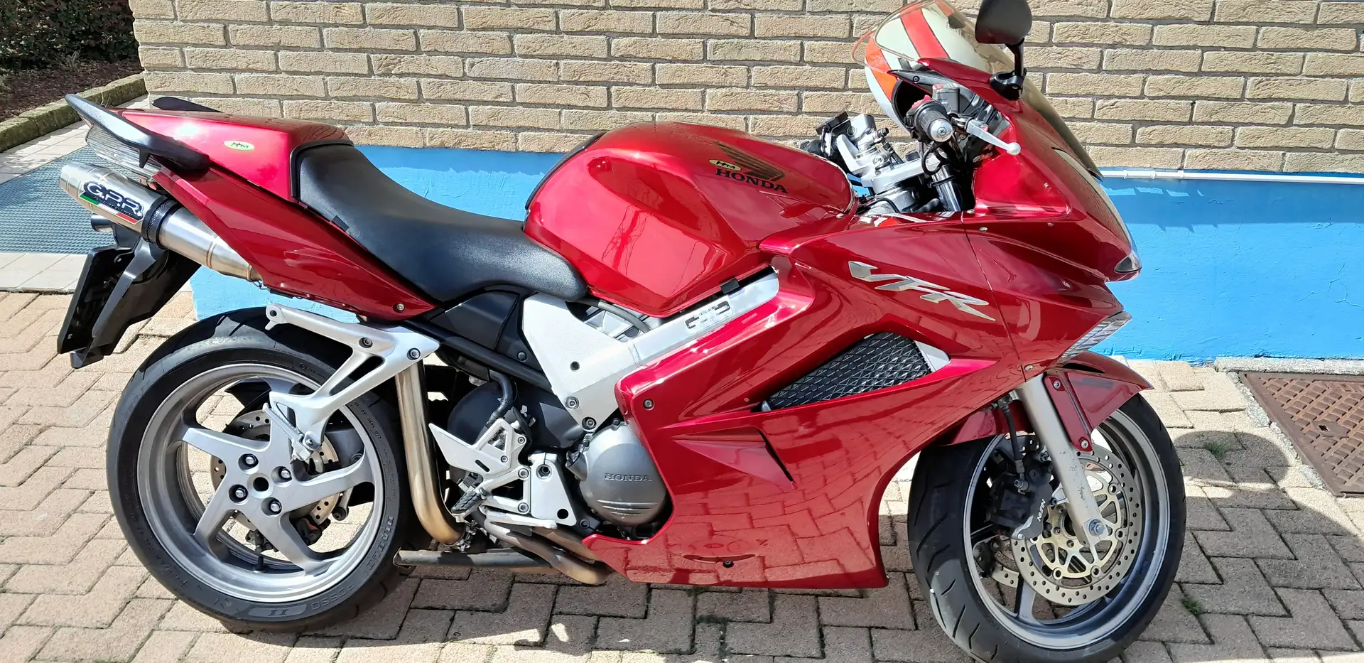 Honda VFR 800 Roşu - 2