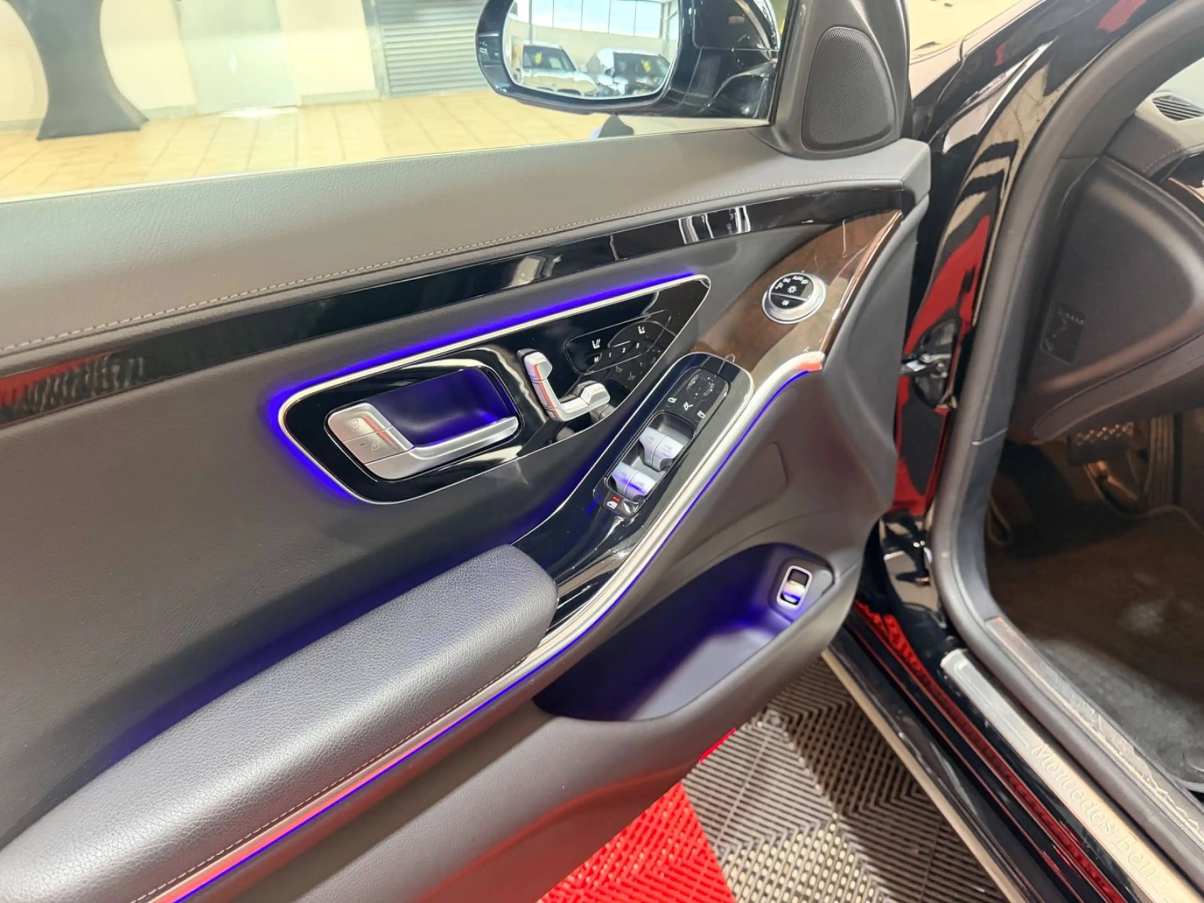 Mercedes-Benz S 350 d*OLED*360°KA*LEDER*LED*AMBIENTE* — photo 9