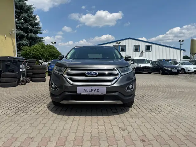 Ford Edge 2,0 TDCi Titanium 4x4 Start/Stop Powershift Aut.