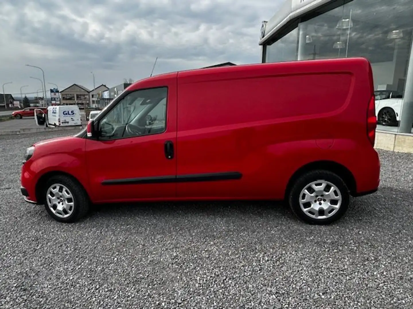 Fiat Doblo Cargo Maxi Rouge - 2