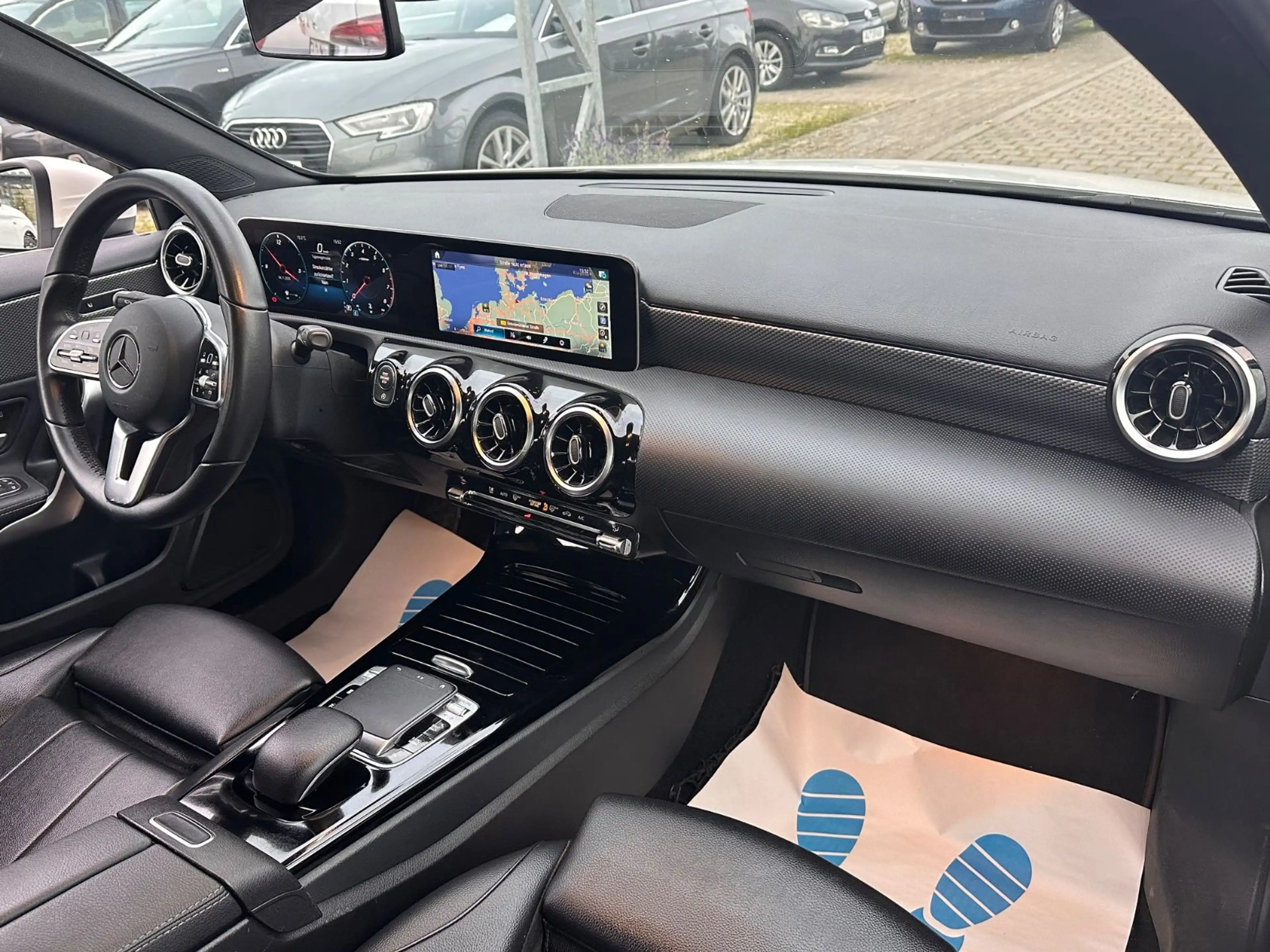 Mercedes-Benz A 250 Progressive *NAVI*KAMERA*LEDER*LED* — photo 13