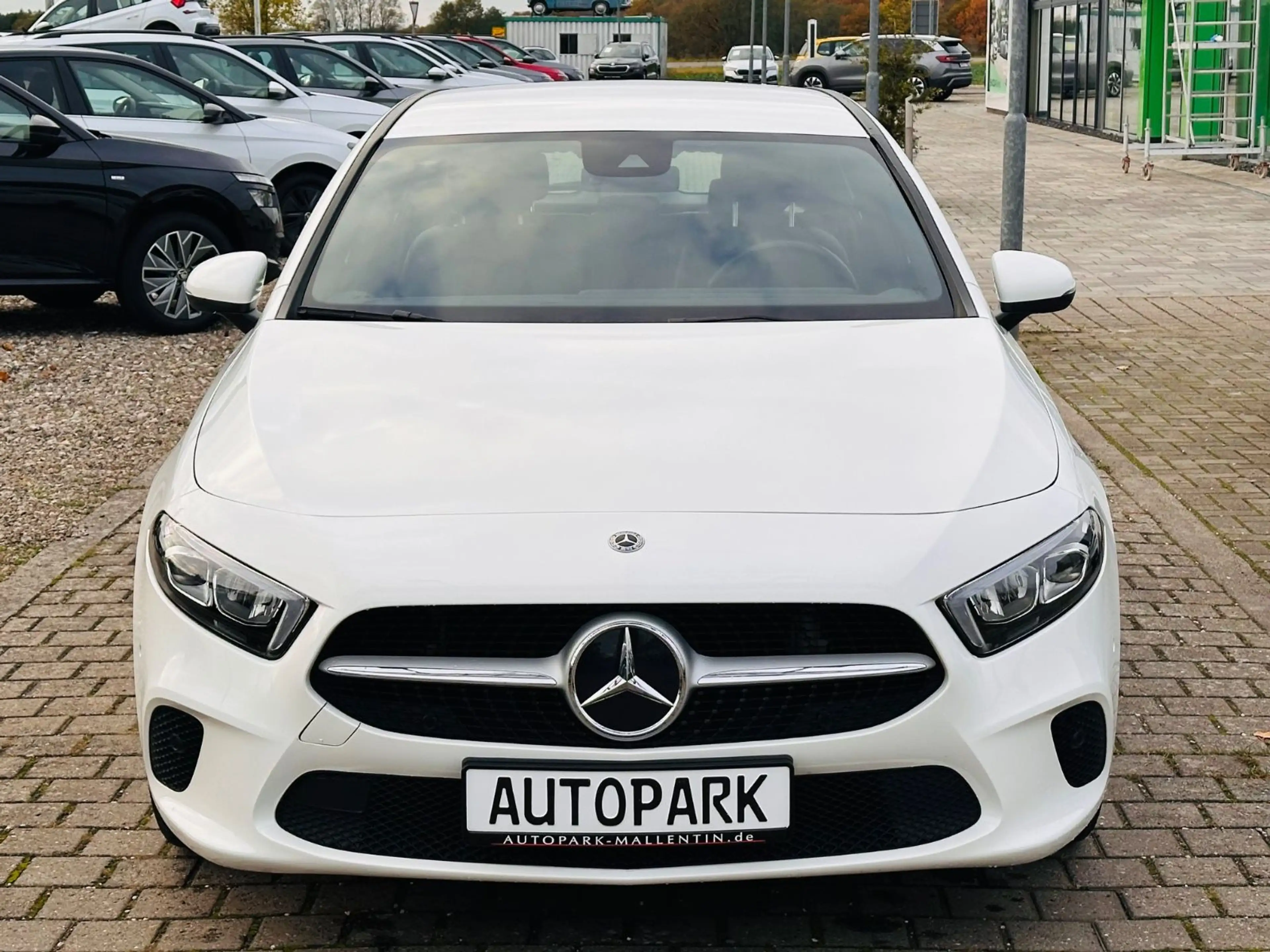 Mercedes-Benz A 250 Progressive *NAVI*KAMERA*LEDER*LED* — photo 3