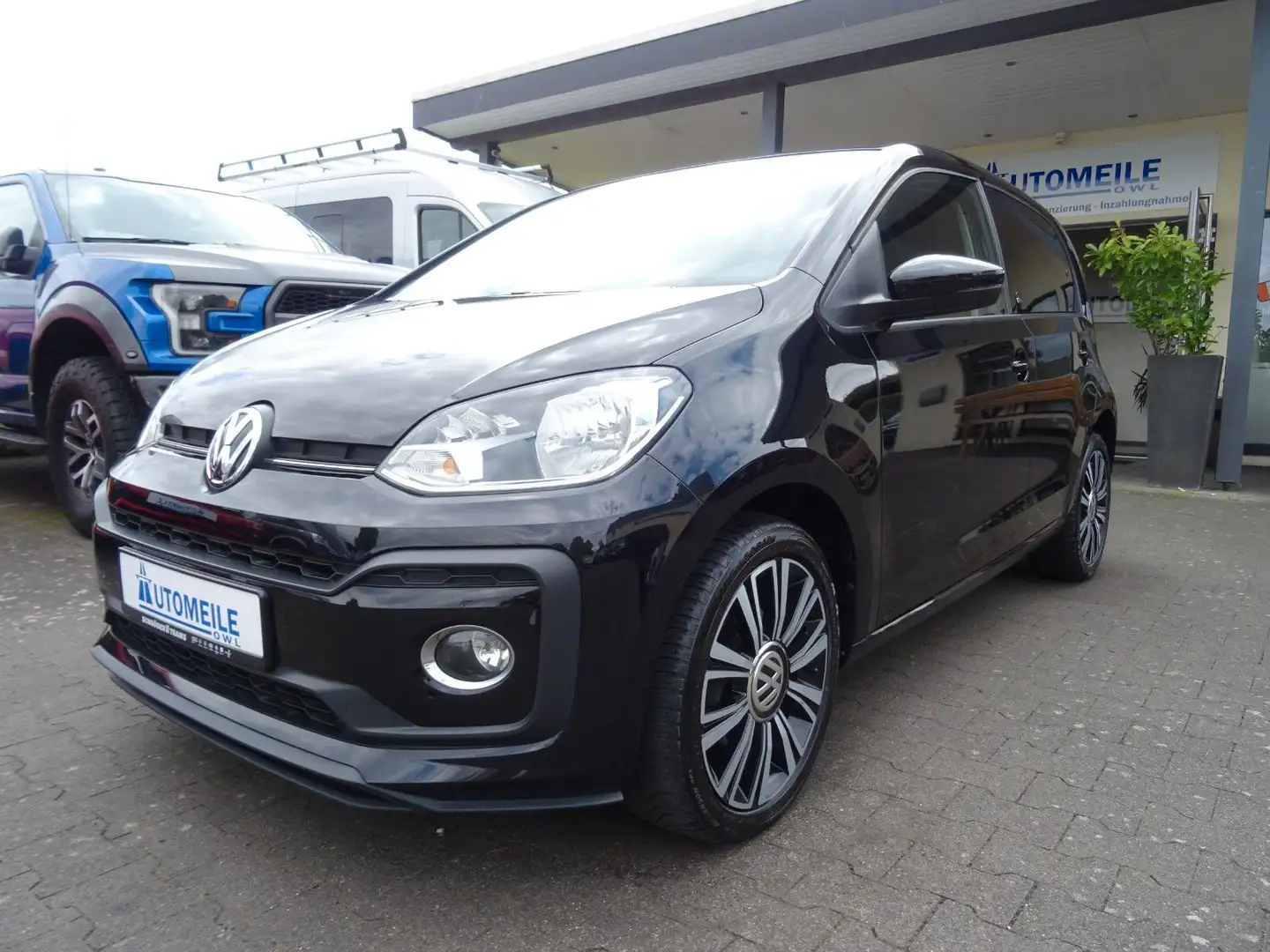 Volkswagen up! sound up! 2. HAND PDC KLIMA BLUETOOTH SHZ Schwarz - 1