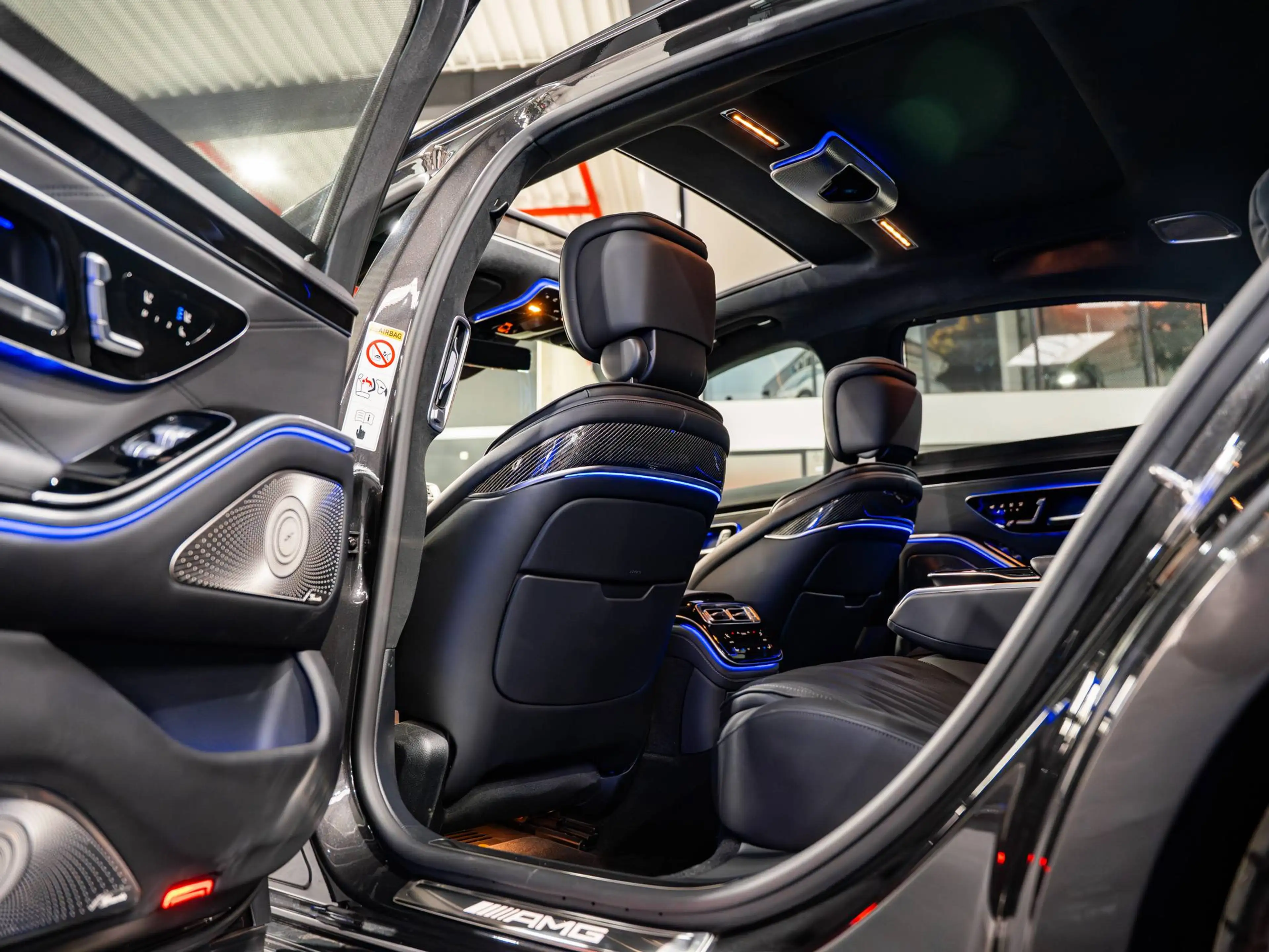 Mercedes-Benz S 63 AMG 4-MATIC E Performance - Long - Carbon - HUD - Burmester High-End - Rear Steering - Massage — photo 14