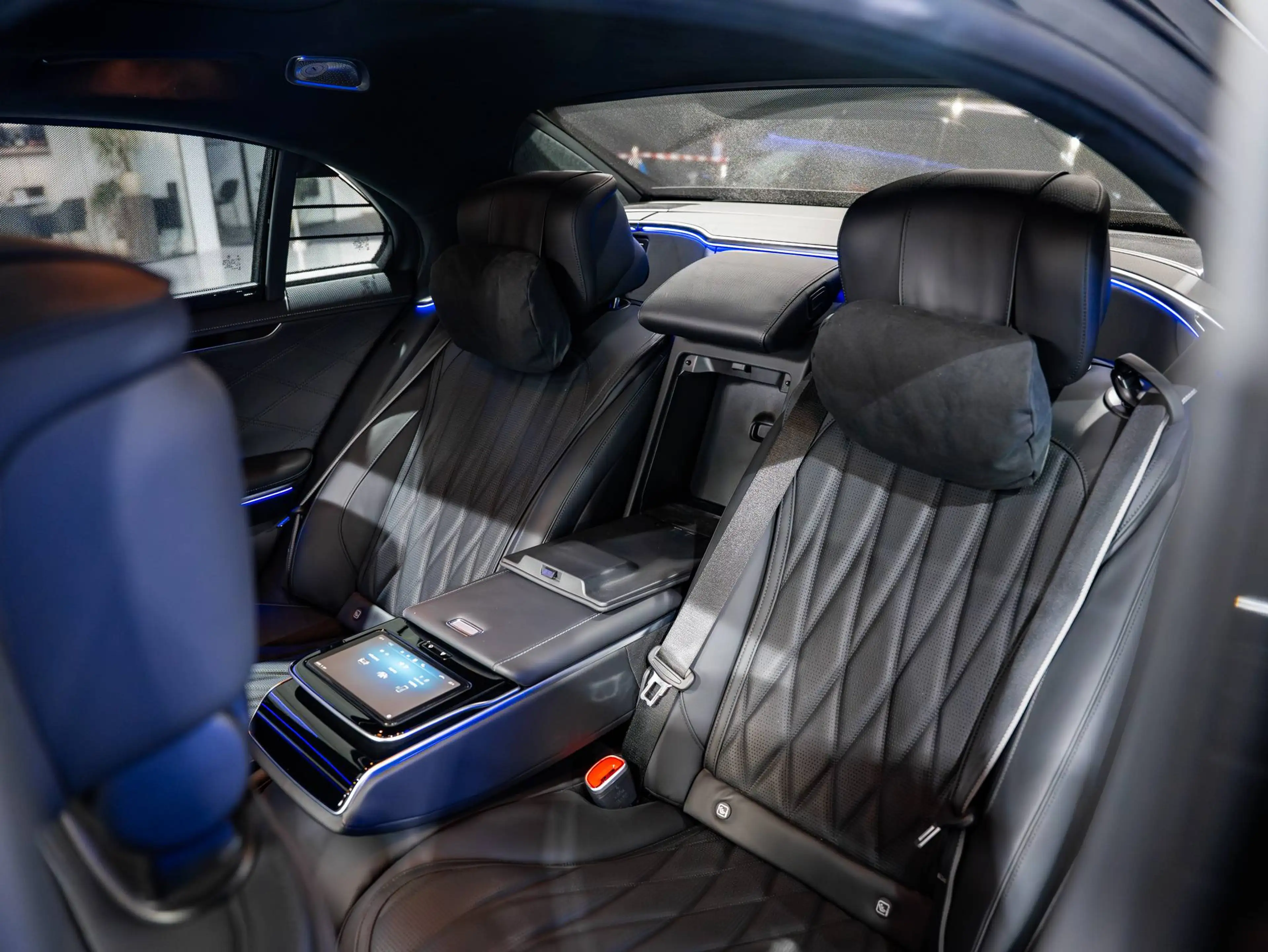 Mercedes-Benz S 63 AMG 4-MATIC E Performance - Long - Carbon - HUD - Burmester High-End - Rear Steering - Massage — photo 15