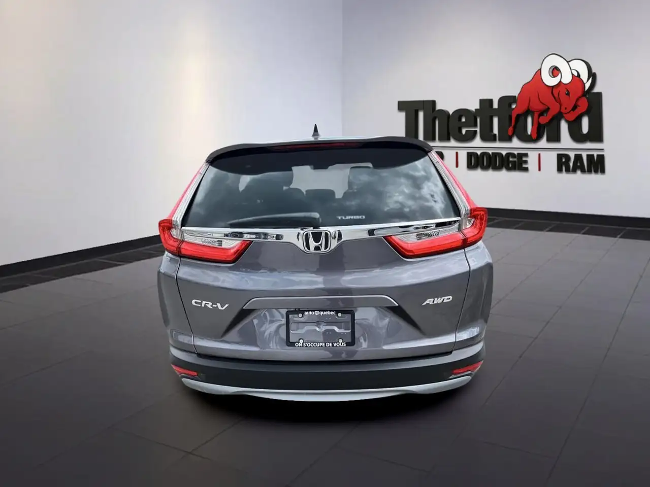 Honda CR-V photo Honda CR-V