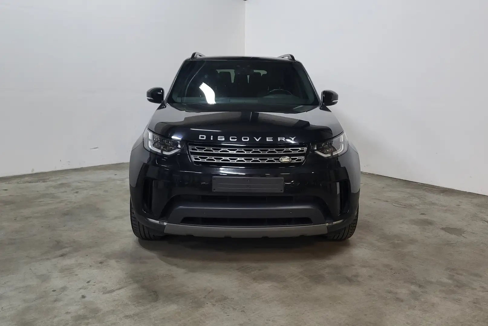 Land Rover Discovery 2.0 SD4 HSE LIMITED VICTORINOX NR 47/60 7 PLACES Zwart - 1