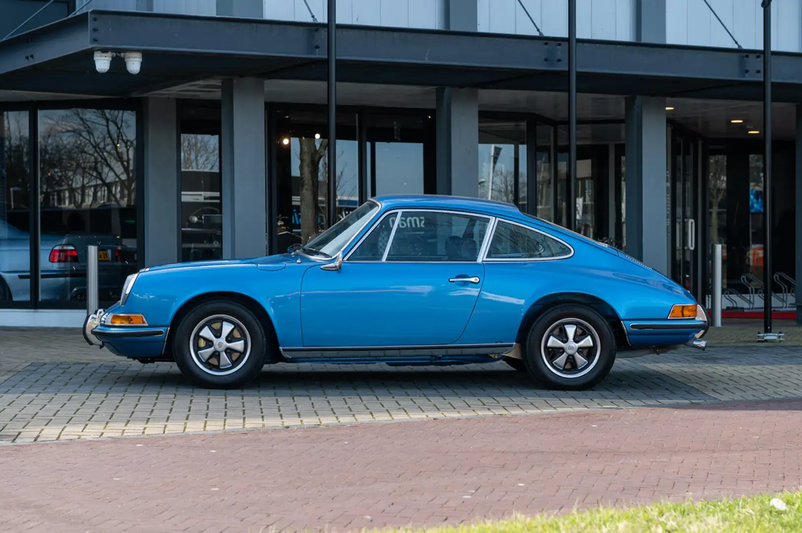 Porsche 911 T 2.2 concours - 2