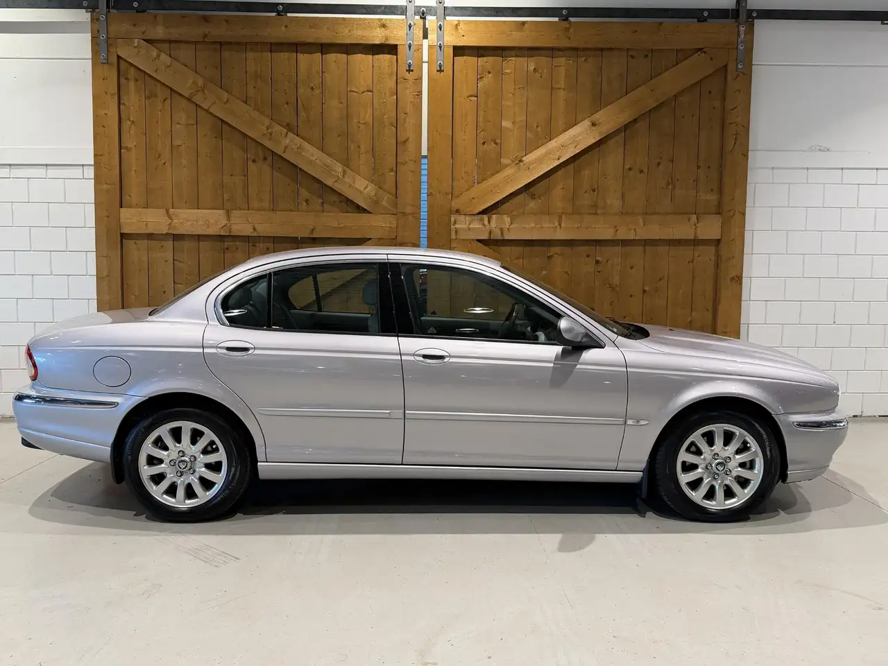 Jaguar X-Type 2.5 V6 Executive Youngtimer Nieuwstaat, foto 3
