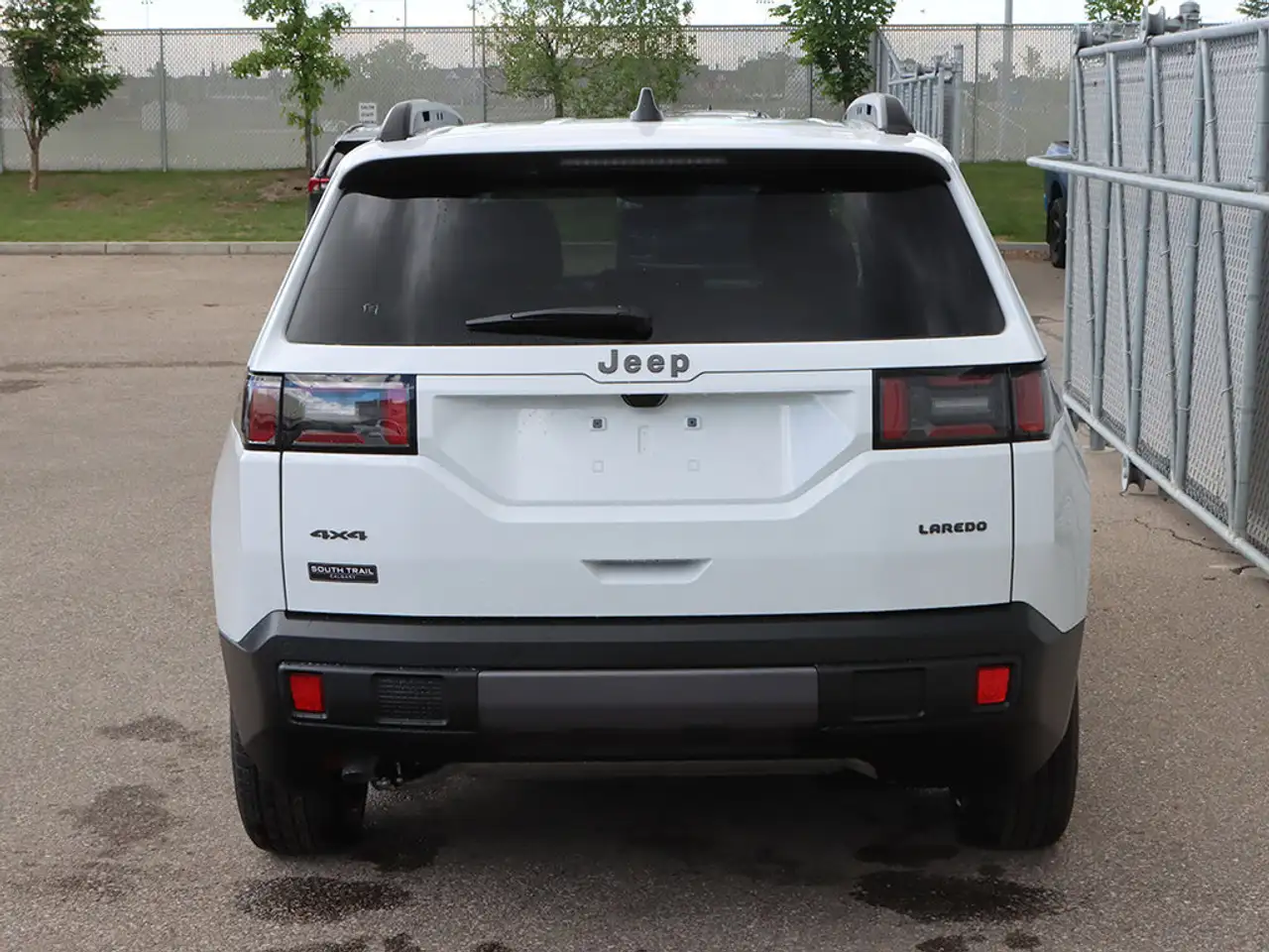 Jeep Cherokee снимка Jeep Cherokee