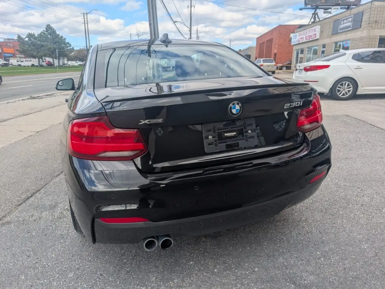 BMW 2 Series снимка BMW 2 Series