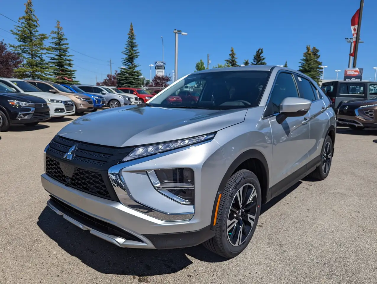 Mitsubishi Eclipse Cross снимка Mitsubishi Eclipse Cross