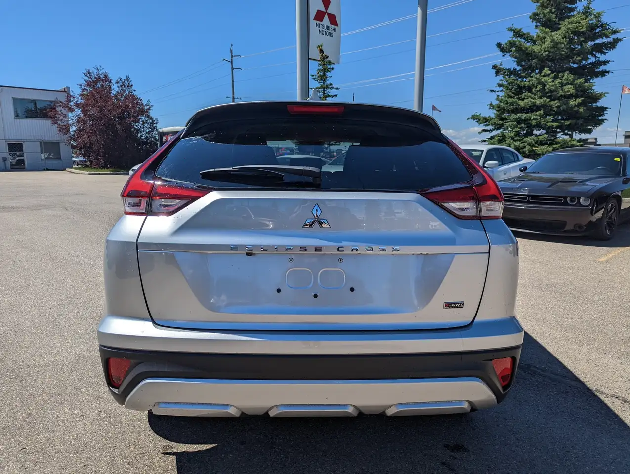 Mitsubishi Eclipse Cross снимка Mitsubishi Eclipse Cross