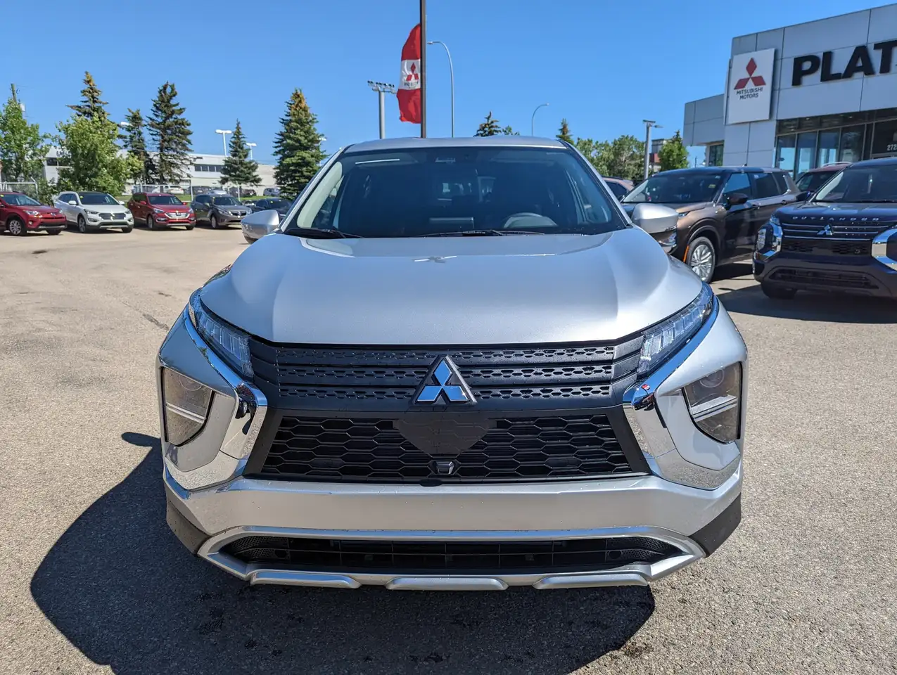 Mitsubishi Eclipse Cross снимка Mitsubishi Eclipse Cross