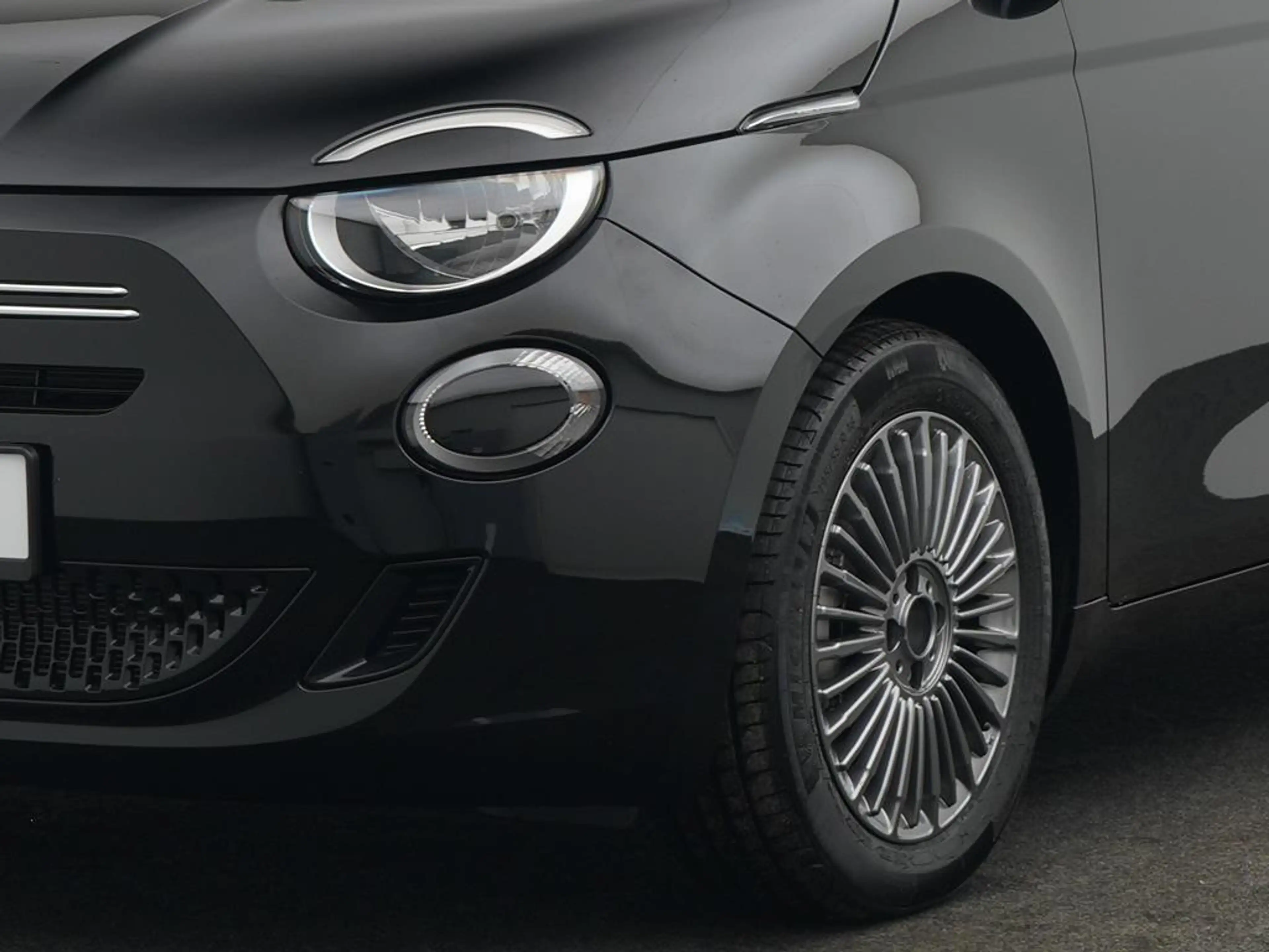 Fiat 500 Benzin Icon + Komfort Paket light — photo 11