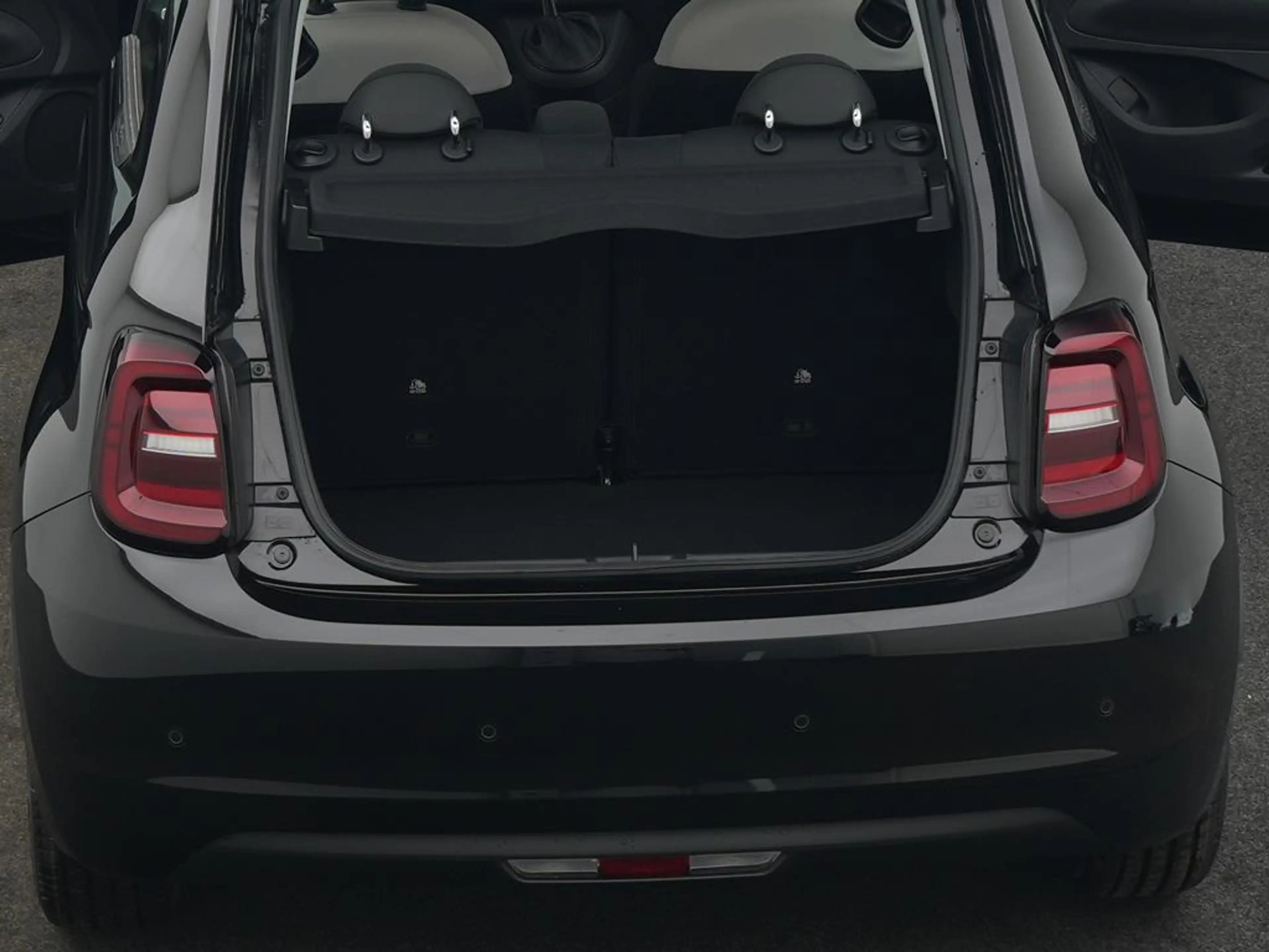 Fiat 500 Benzin Icon + Komfort Paket light — photo 9