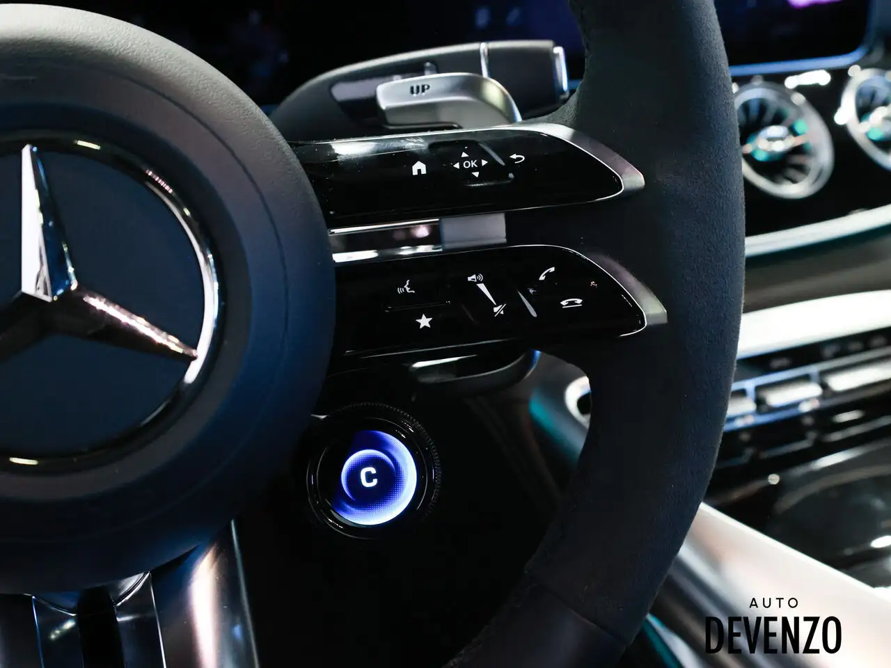 Mercedes-Benz AMG GT снимка Mercedes-Benz AMG GT