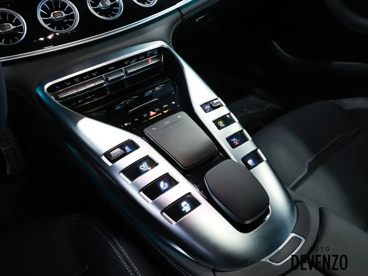 Mercedes-Benz AMG GT снимка Mercedes-Benz AMG GT
