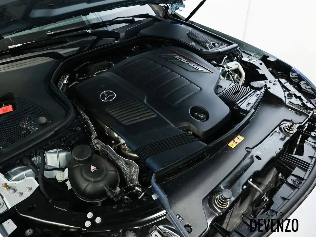 Mercedes-Benz AMG GT снимка Mercedes-Benz AMG GT