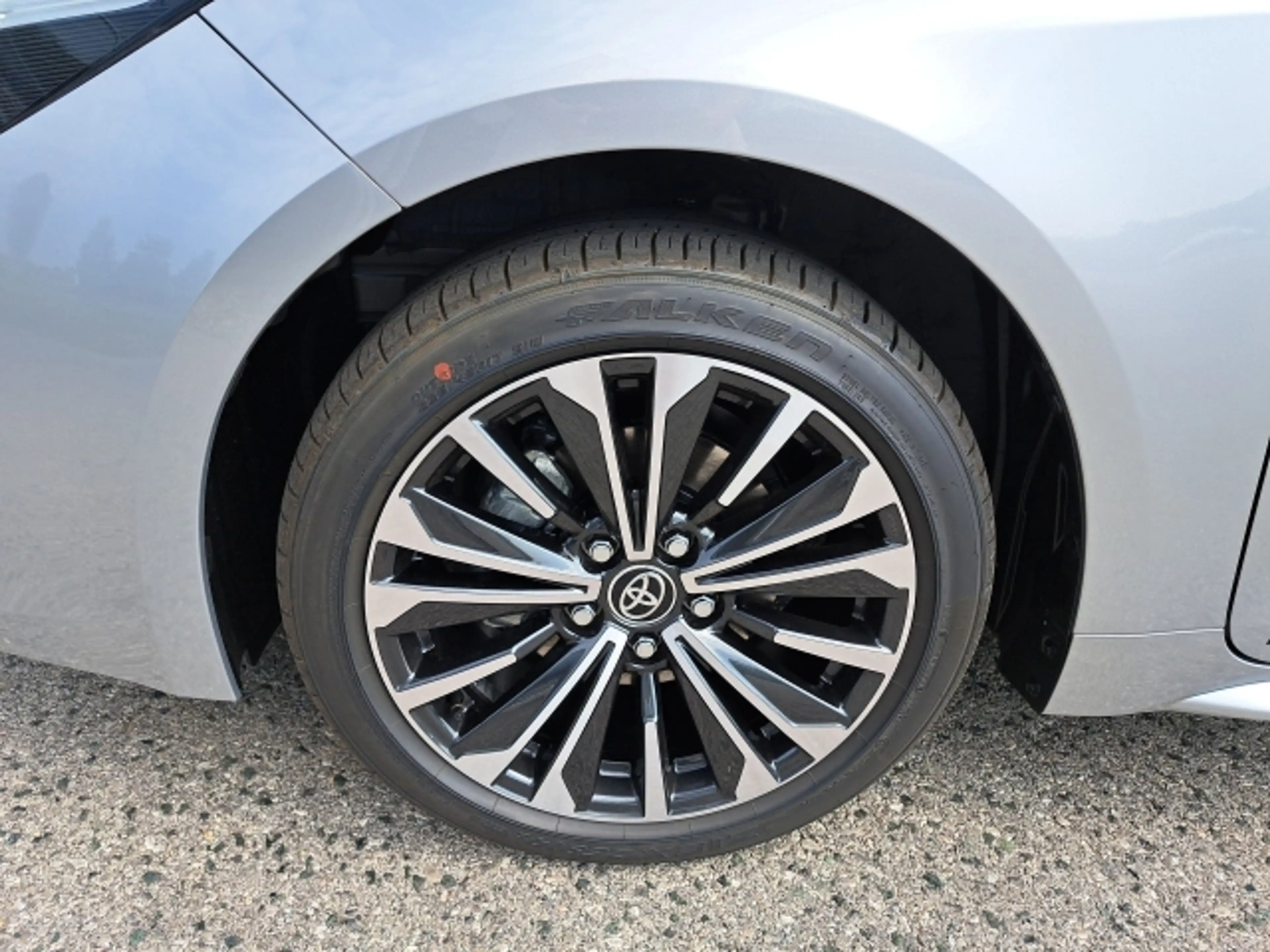 Toyota Corolla Corolla 1,8 HSD TS A — photo 9