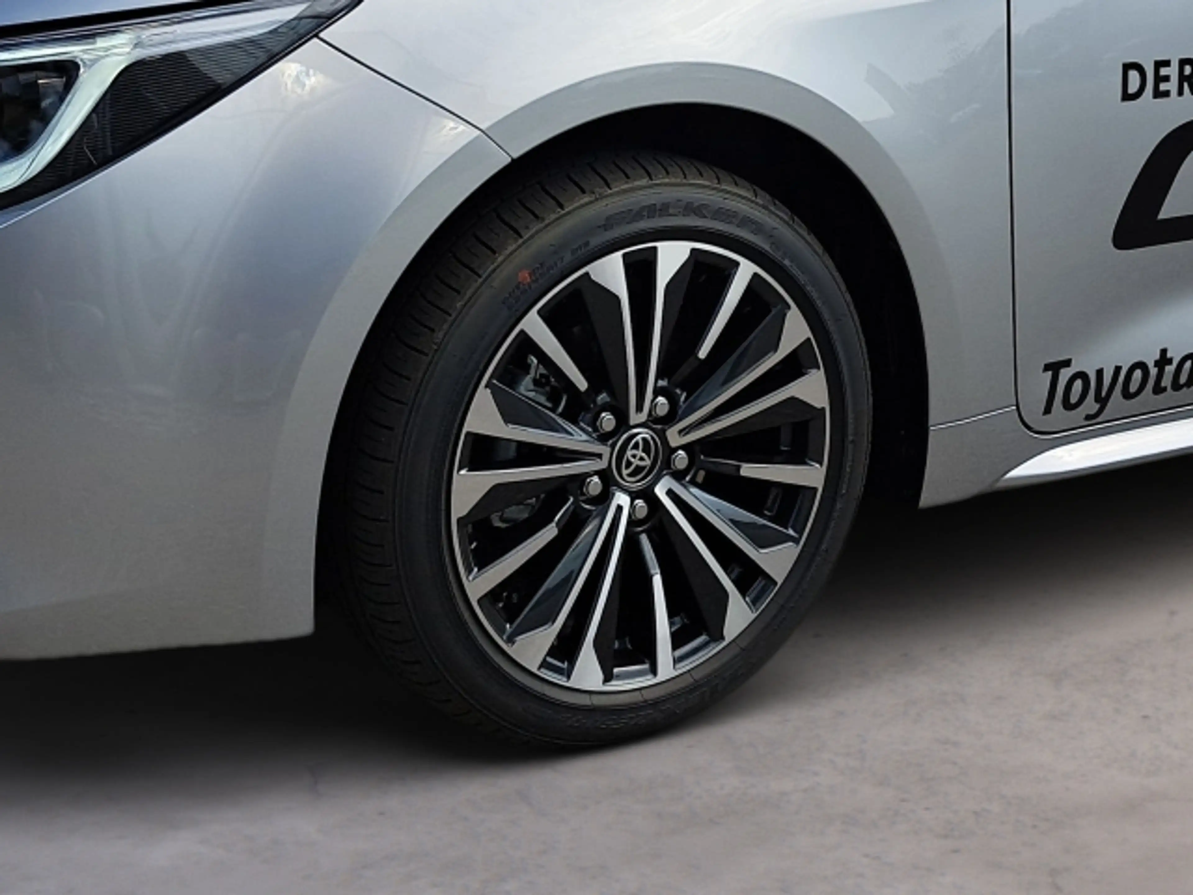 Toyota Corolla Corolla 1,8 HSD TS A — photo 8
