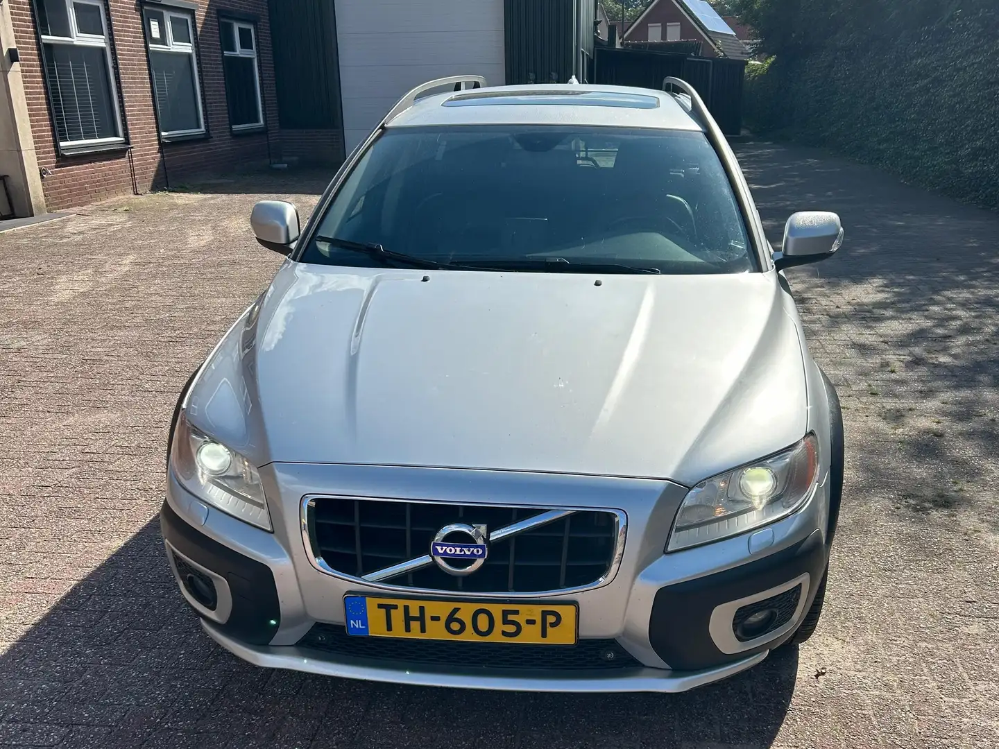 Volvo XC70 XC70 2.4 D5 Summum Ezüst - 1