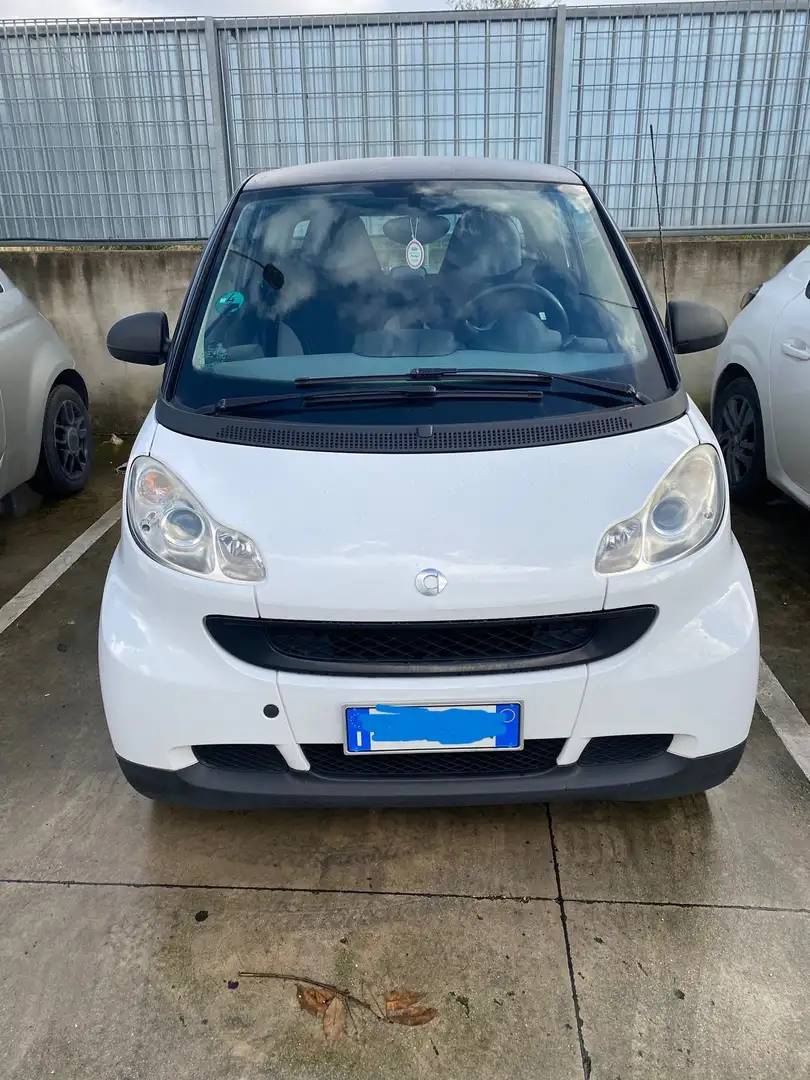 smart forTwo Fortwo II 2010 1.0 mhd Coupe 61cv Білий - 1