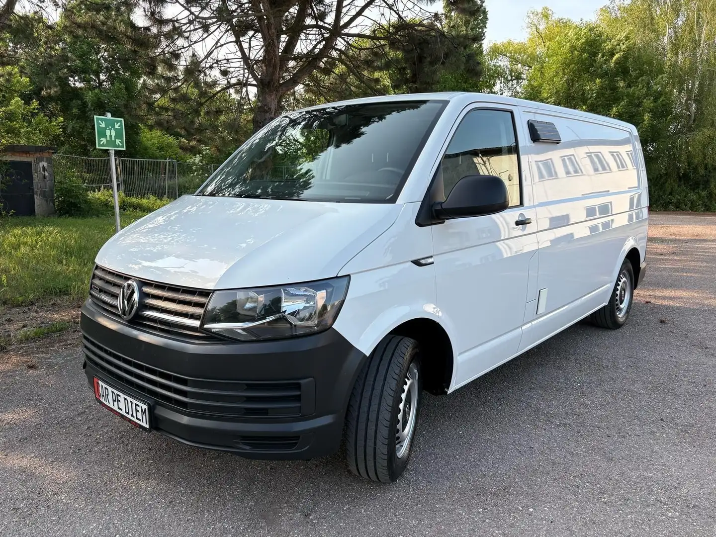 Volkswagen T6 Transporter Kasten-Kombi Kasten lang 4Motion Weiß - 2