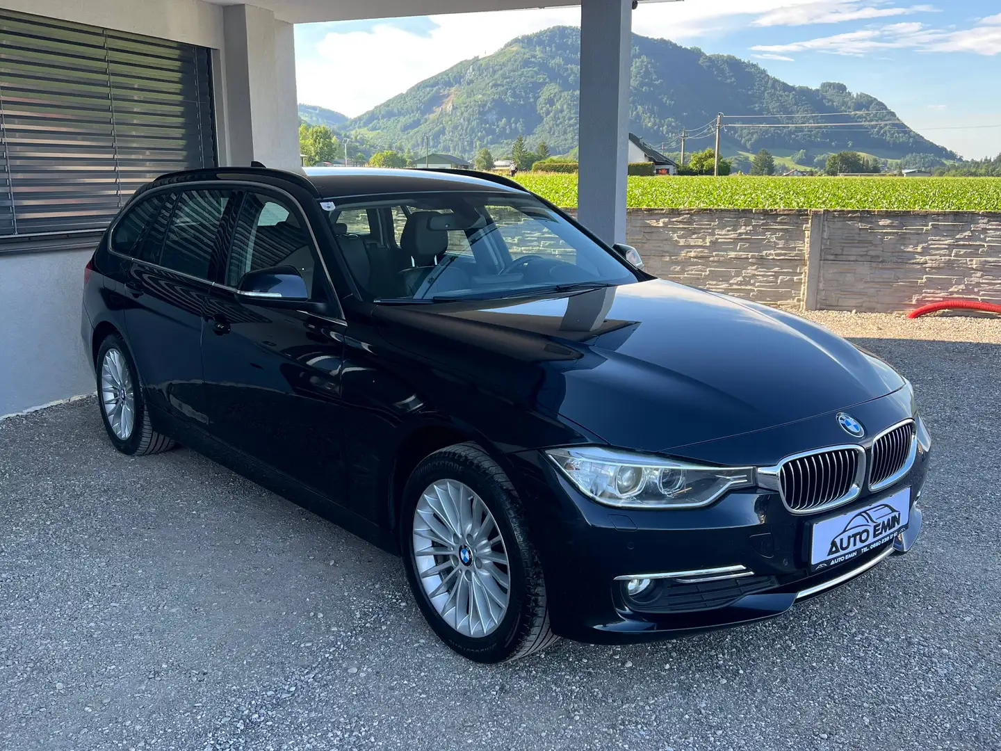 BMW 320 320d xDrive Touring Österreich-Paket Aut. Schwarz - 2