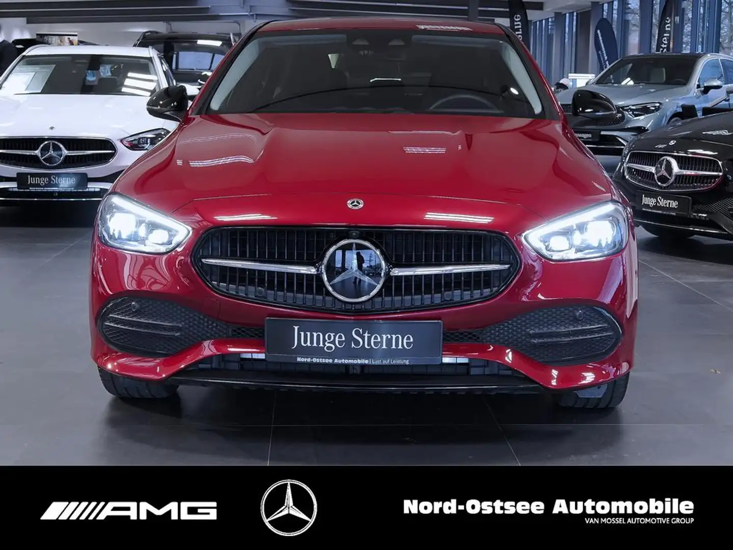 Mercedes-Benz C 300 e Avantgarde Night Distro 360° Kamera 9G Rood - 2