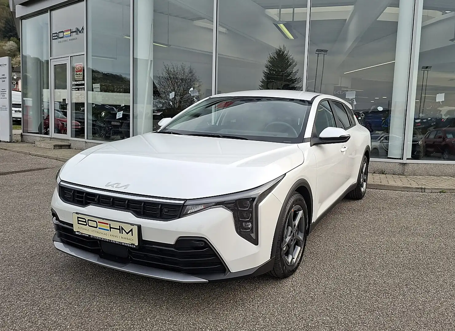 Kia K4 1,0 TGDI 48V Silber DCT Weiß - 1