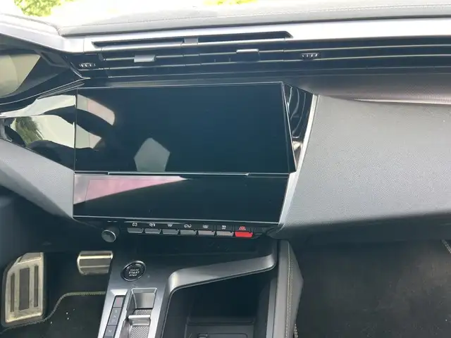 Peugeot 308 view 12