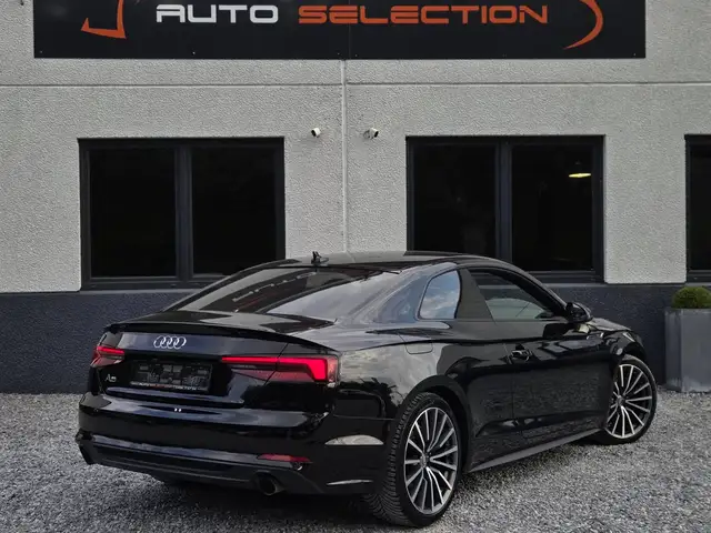 Audi A5 view 2