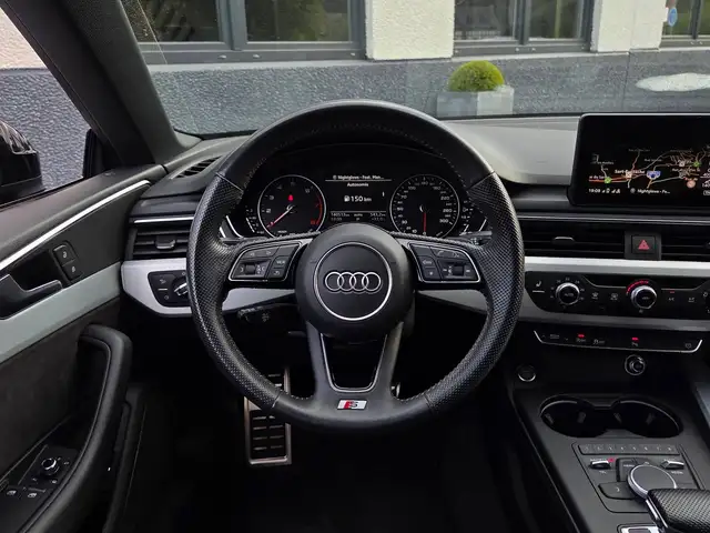 Audi A5 view 14