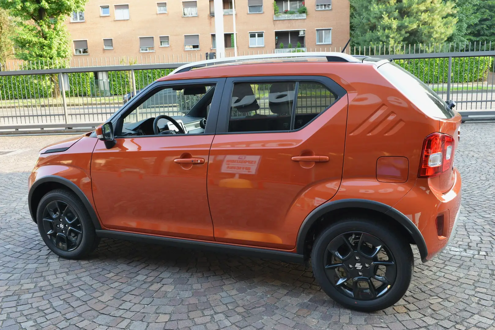 Suzuki Ignis Ignis 1.2h Top 2wd Oranžová - 2
