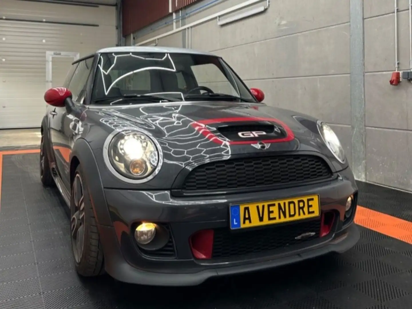MINI John Cooper Works Coupe GP2 - 1