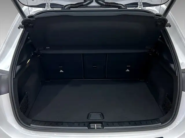Mercedes-Benz Gla Class view 6