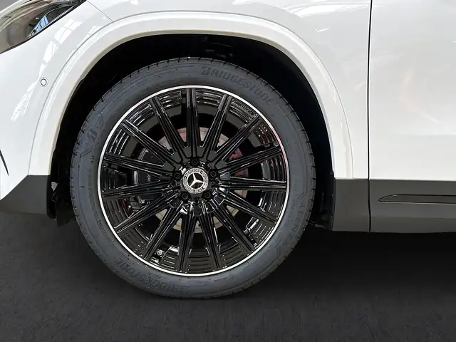 Mercedes-Benz Gla Class view 7