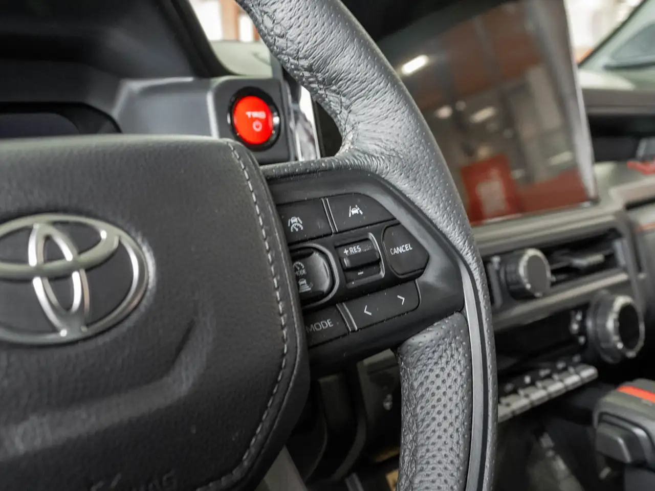 Toyota Tacoma снимка Toyota Tacoma