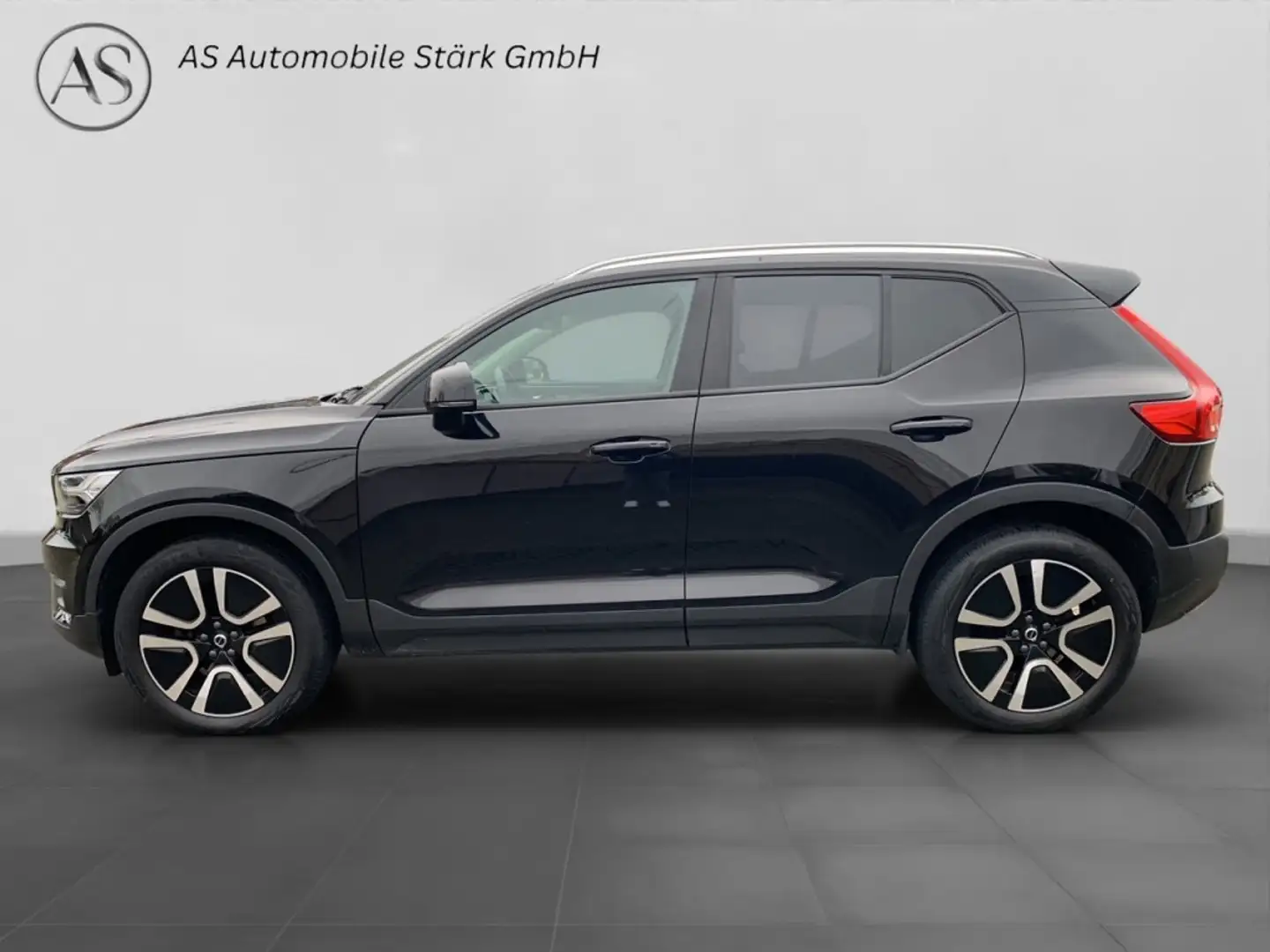 Volvo XC40 Momentum Pro AHK Leder LED Kamera Ha-Kardon Schwarz - 2