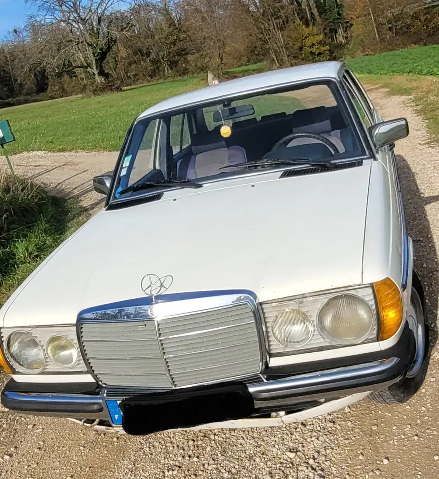 Mercedes-Benz 200 123, foto 6