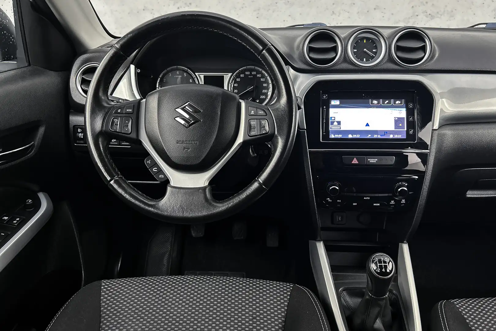 Suzuki Vitara 1.6 Exclusive Allgrip | 4WD | Camera | Adaptieve c Wit - 2