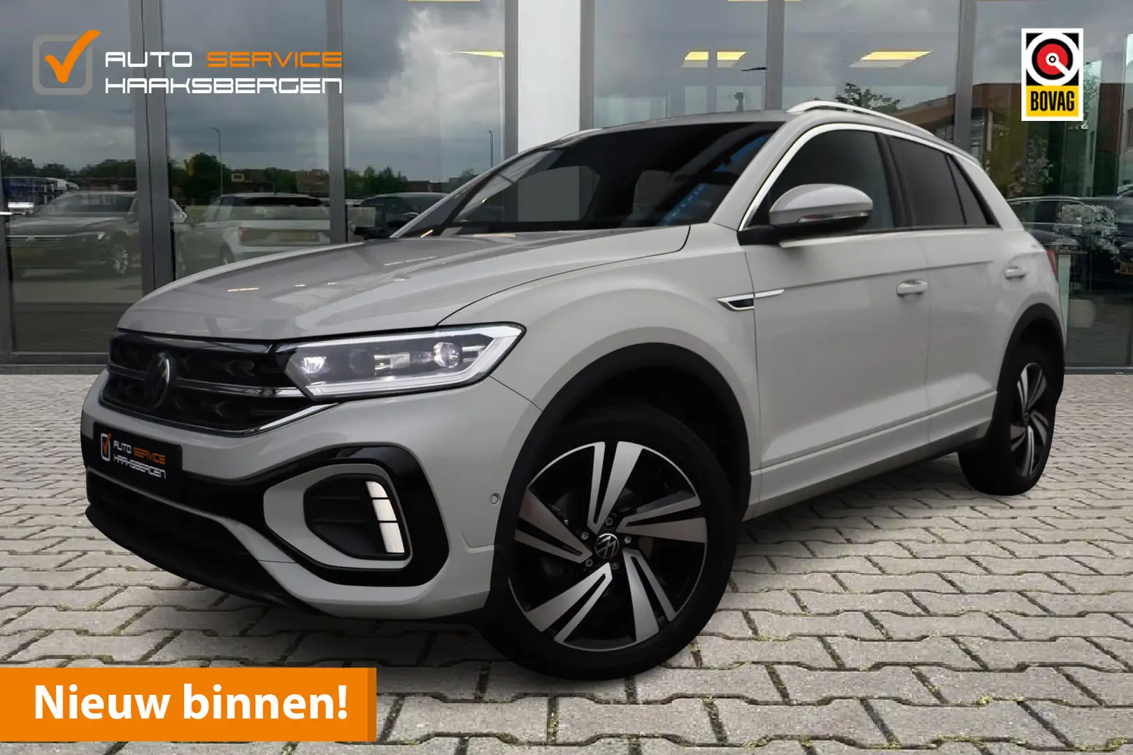 Volkswagen T-Roc 1.5 TSI R-Line | ACC | Camera | Virtual Cockpit | Grijs - 1